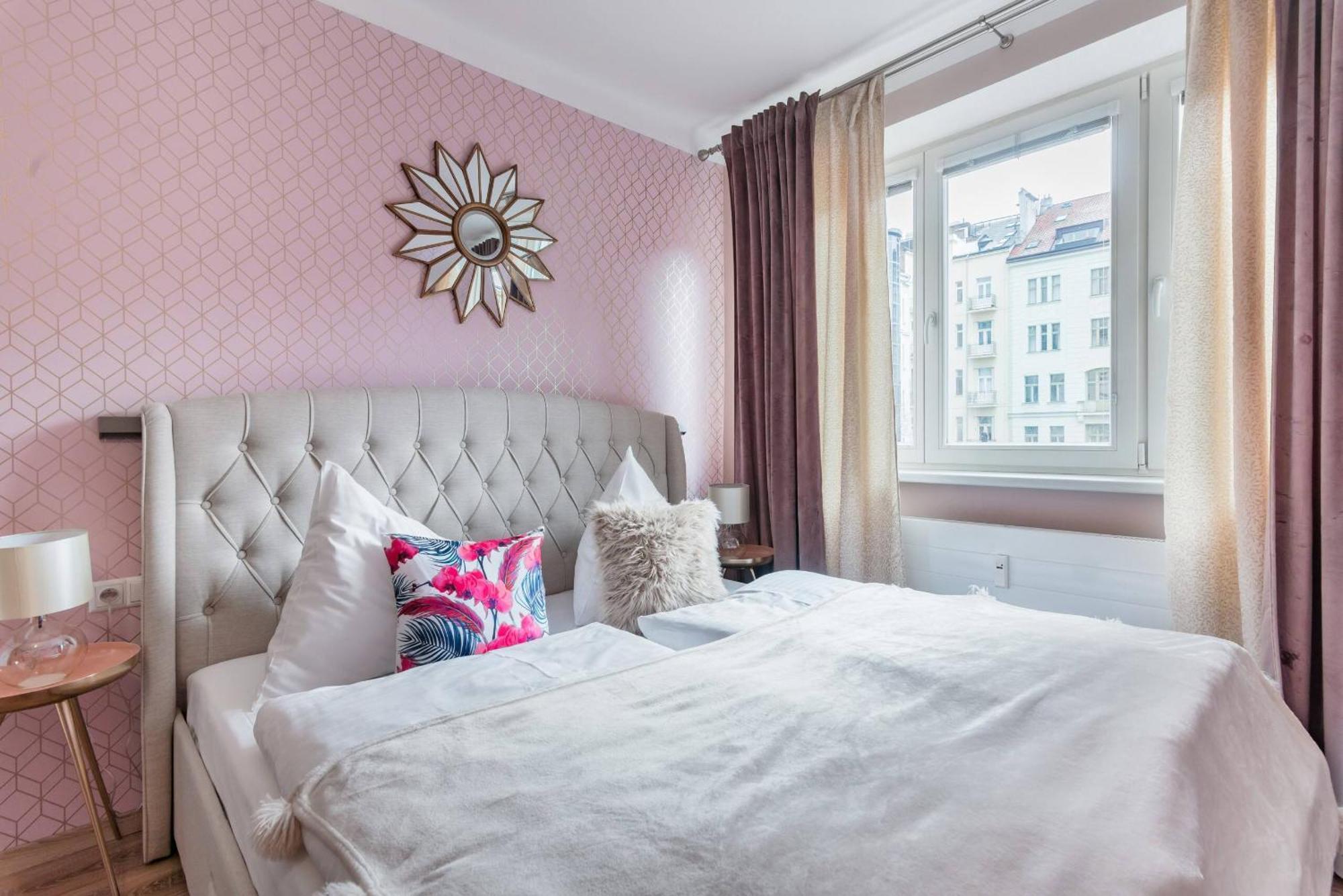 Pastel Art Deco 3Bdr Ruterra Apt Prague Extérieur photo