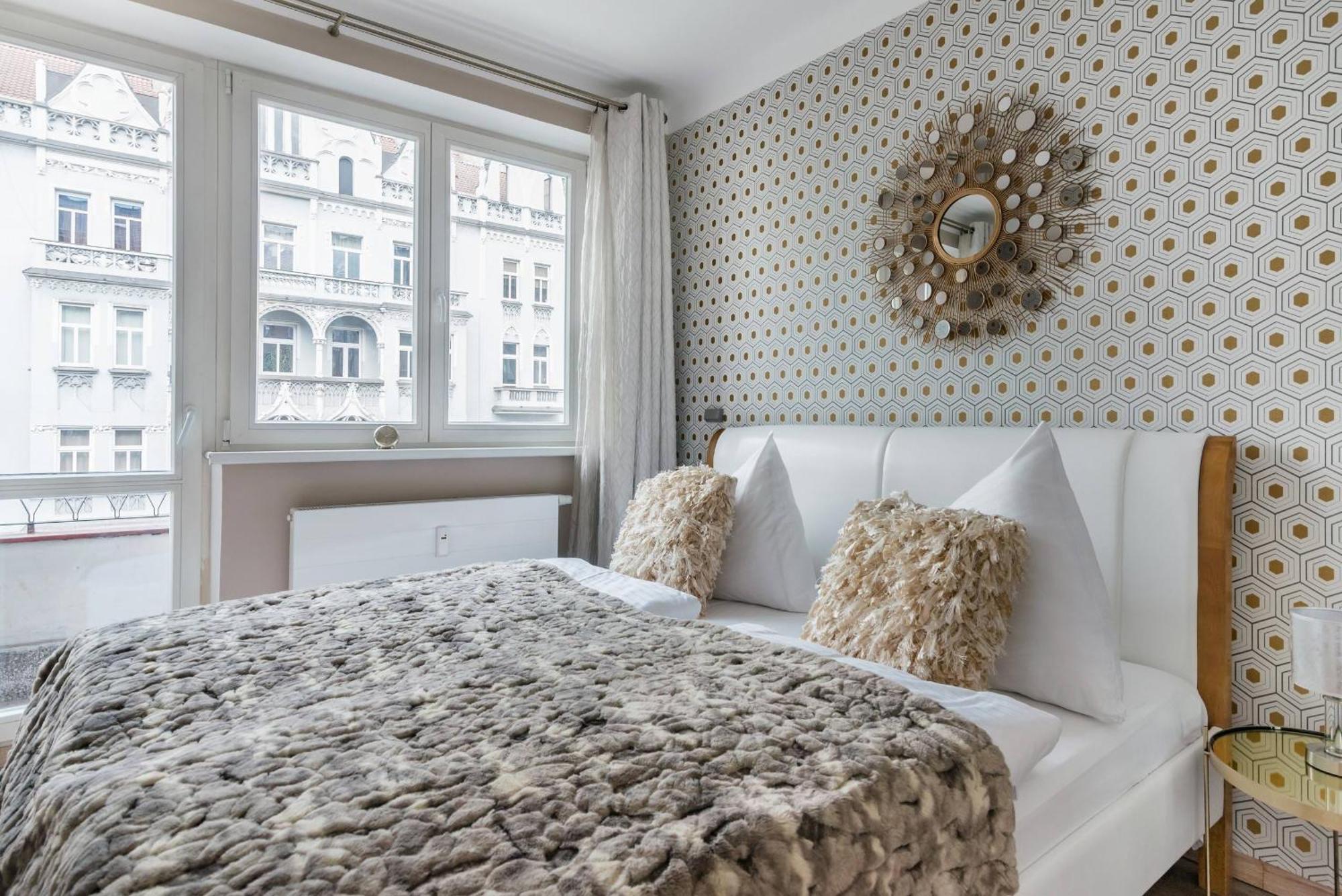 Pastel Art Deco 3Bdr Ruterra Apt Prague Extérieur photo
